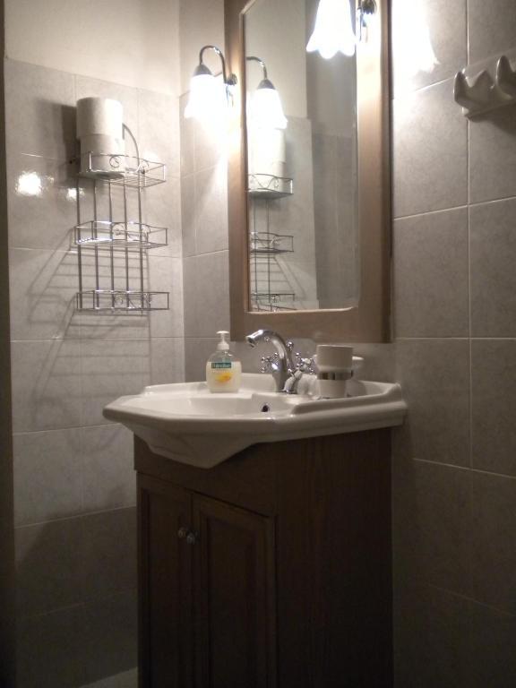 Agrampeli Apartment Mega Chorio ห้อง รูปภาพ
